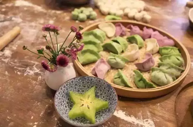 【冷眼熱評(píng)】從這家網(wǎng)紅小店，探秘中小企業(yè)的經(jīng)營策略