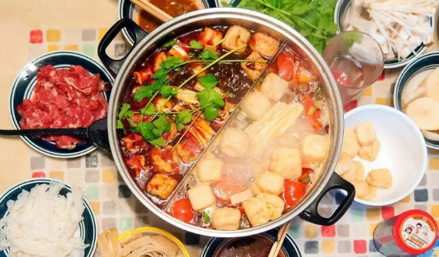 2018中國火鍋品類報(bào)告：關(guān)店數(shù)減少，開店數(shù)增加