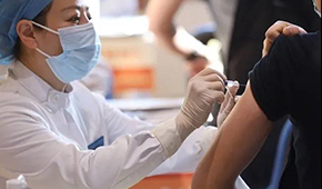 確診病例再現(xiàn)冷鏈從業(yè)者，打過(guò)疫苗就萬(wàn)事大吉？